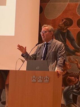 Dr. Roland Löffler