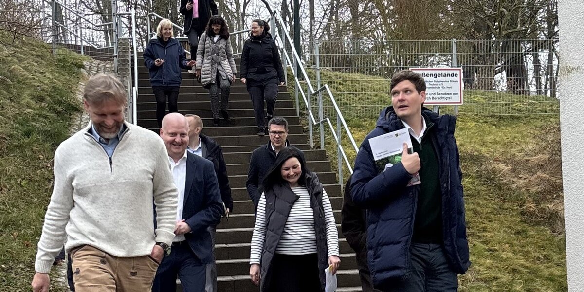 Kultusminister besucht Christlichen Lernraum in Technitz